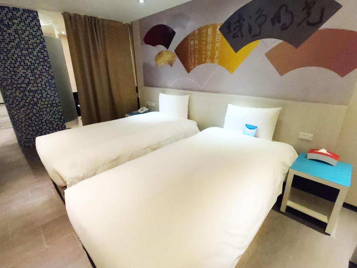 Wholesome Hotel Тайбей Екстер'єр фото